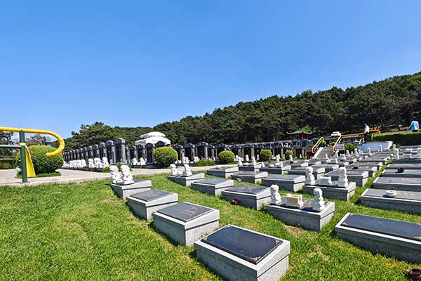 沈阳棋盘山公墓